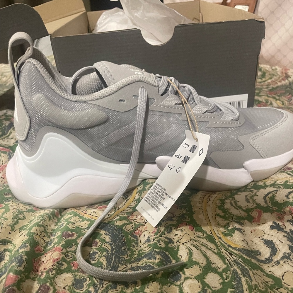 Adidas Tennis Shoes (Men)
